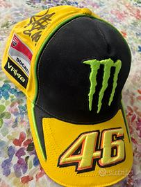 Valentino Rossi cappello firmato