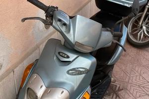 MBK BOOSTER 50 ORIGINALA 2006 CON BAULETTO