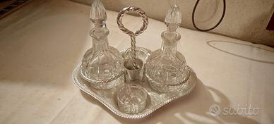 Set olio, sale e formaggio vintage