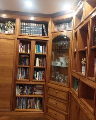Libreria Angolare Artigianale in Legno di Ciliegio