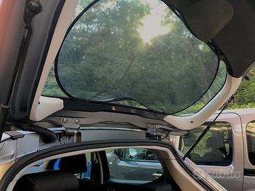 Paraluce lunotto raggi UV pieghevole no ventosa