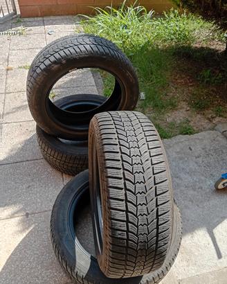 4 gomme 215/55 R17 4 stagioni