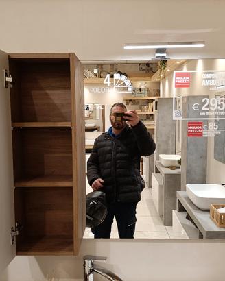 Specchio con luce e pensile nuovo