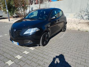 lancia y elefantino 2014 (86.000 km)