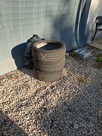 Gomme auto