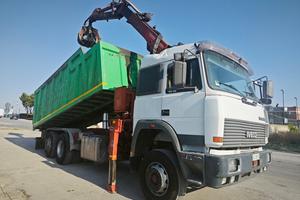 IVECO 190.36 caricatore con ribaltabile