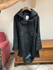 Cappotto in broccato nero Hearts & Rose taglia 44