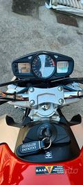 Suzuki gsr 600