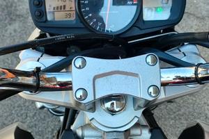Suzuki gsr 600