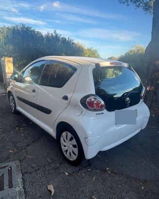 TOYOTA AYGO serie 1