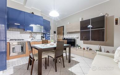 DUE LOCALI CON AREA URBANA