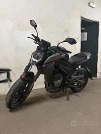 CFMOTO 300NK