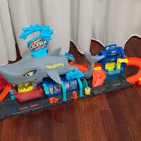 hot wheels autolavaggio squalo