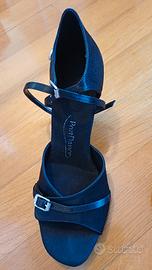 scarpa da ballo n. 39 veste 38