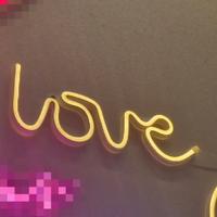 LAMPADA LED NEON LOVE

