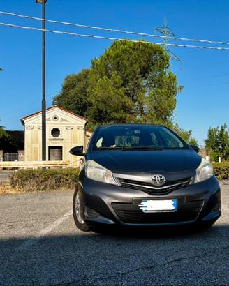 Toyota Yaris III 2013 1.4 d-4d Active (Diesel)