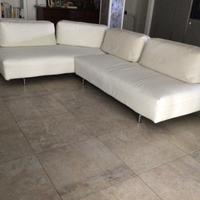 Coppia divani ecopelle bianchi