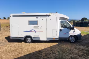 Camper Semi integrale Challenger 106