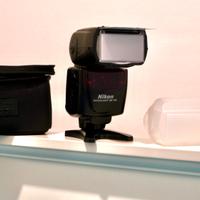 Flash Nikon SB-700