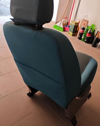 SEDILE FIAT PANDA LATO PASSEGGERO. NO SPEDIZIONE 