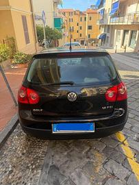 Volkswagen Golf 1.6 FSI Comfortline 85 KW
