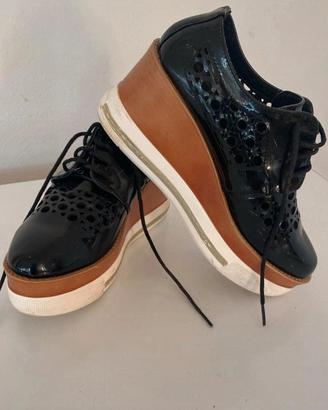 scarpe con zeppa e stringhe diamantique 