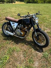Suzuki CafeRacer GS550