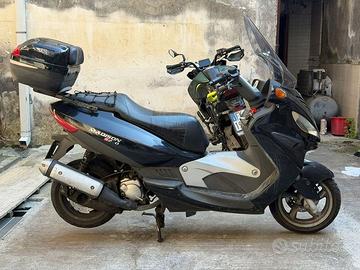 Malaguti Madison 250