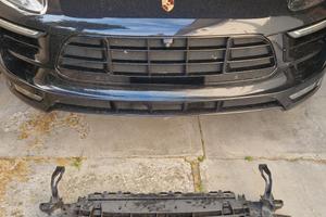 Supporto sotto paraurti porsche macan turbo / gts