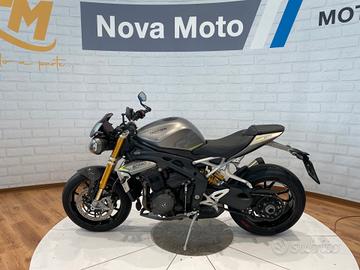 Triumph Speed Triple 1200 180 CV