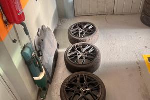 4 cerchi in lega neri GMP lunica 18” gommati 70%