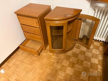 Mobiletto cassettiera in legno e vetro