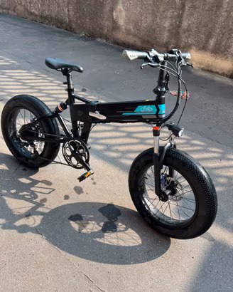 BICI ELETTRICA  FAT BIKE