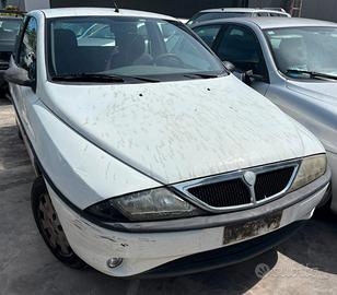LANCIA Y per ricambi usati