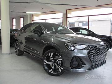 AUDI Q3 SPB 40 TDI quattro S-Tronic Identity Black