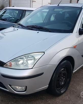 Ricami Ford Focus prima serie