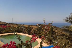 Dammuso con piscina Agosto