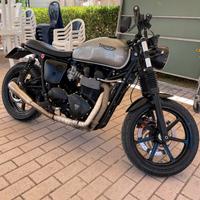 Triumph Bonneville - 2010