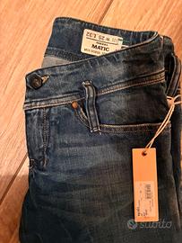 Jeans Diesel modello Matic donna