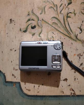 olimpus FE-210