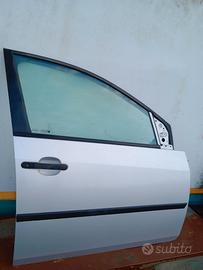 Porta ant. Dx Ford Fiesta 2003