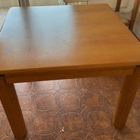 Tavolo allungabile in legno massello