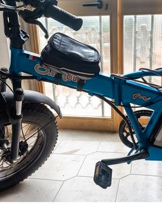 bicicletta elettrica l'alluminio,
