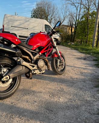 ducati monster 696+ depo a lib.