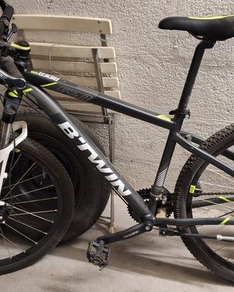 Bicicletta B Twin Rockrider 520