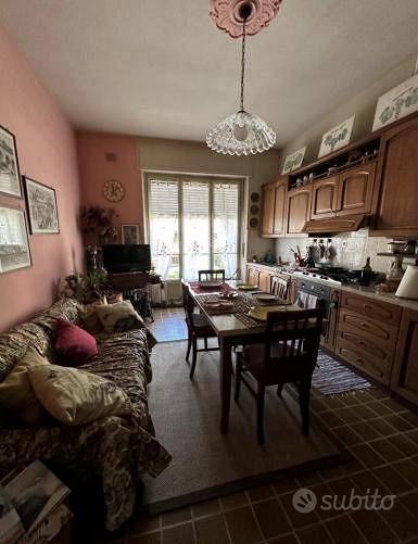 Immobile in asta di 358 m² con 4 locali a Canelli - Altro