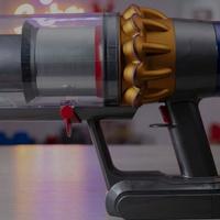 DYSON v15  C.E.R.C.O  GUASTO O DA RIVEDERE NO V11