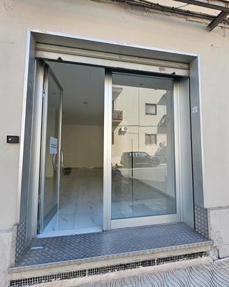 Locale ad uso commerciale mq.50