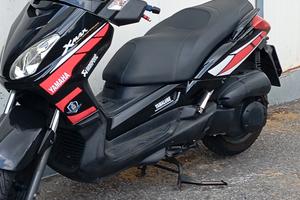 Yamaha xmax 250