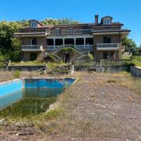 Villa indipendente con giardino e piscina privata